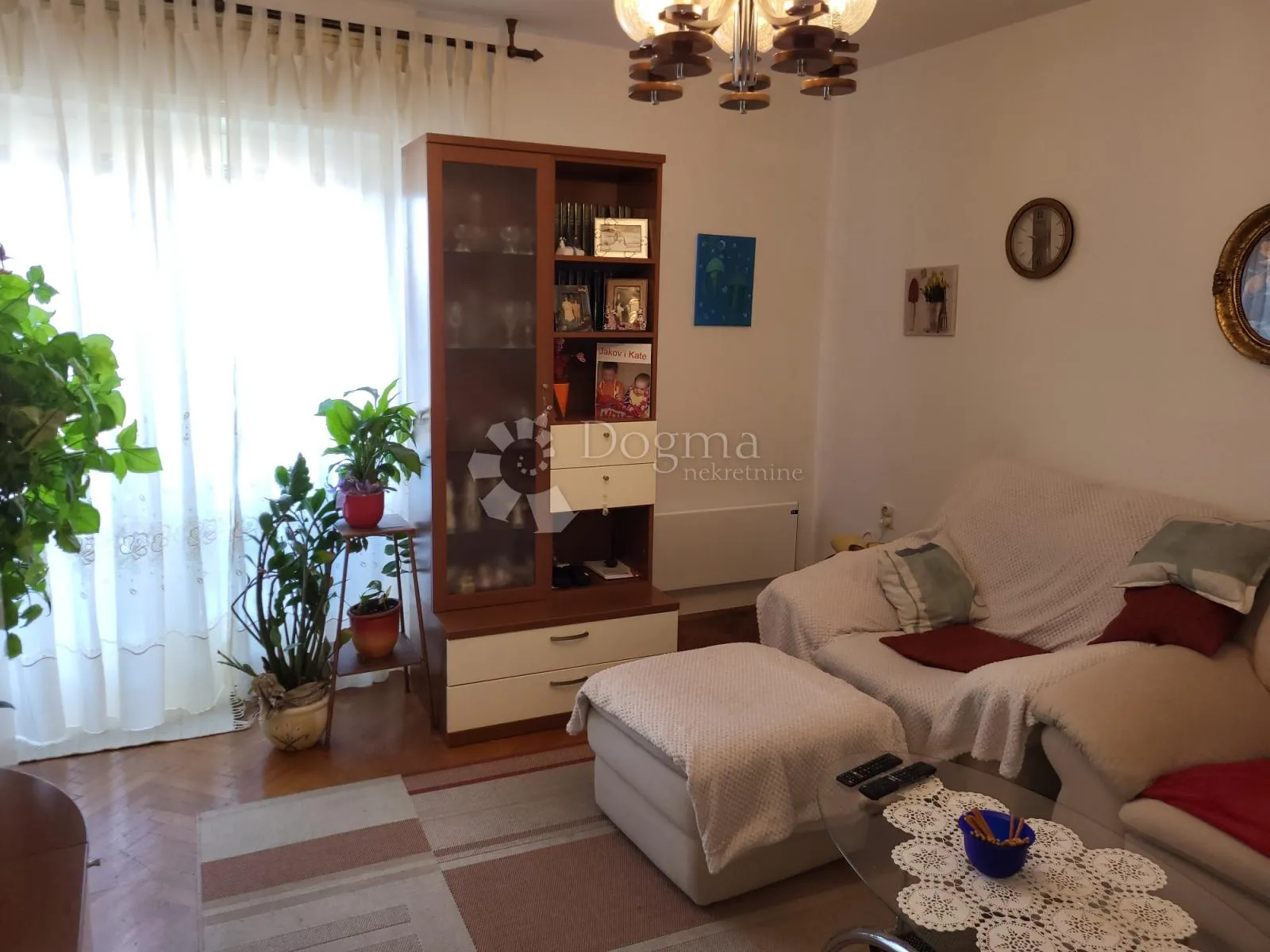 stan u blizini centra sa prekrasnim pogledom na more - slika 4