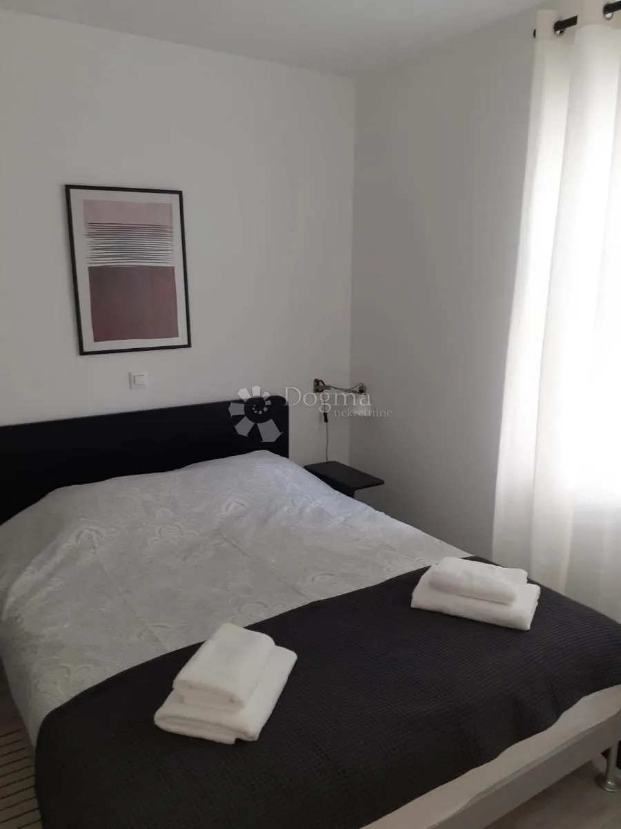 predivna apartmanska kuća podgora - slika 11