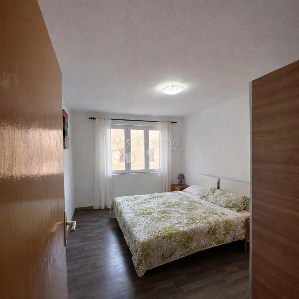 top prilika - u centru biograda na moru, 50m od mora - slika 5