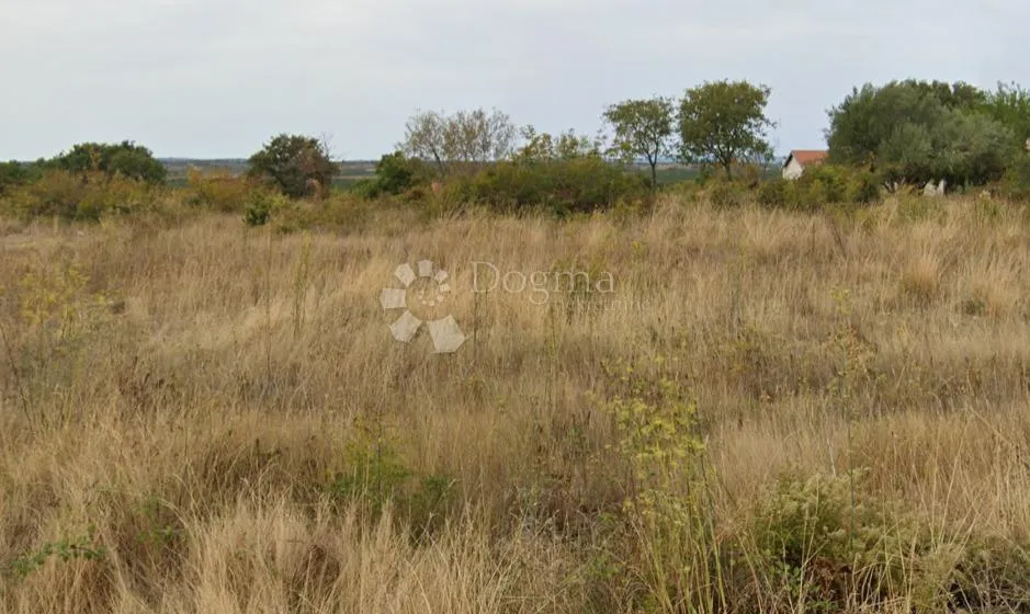 građevinsko zemljište 1912m2 - izvrsna lokacija - slika 2