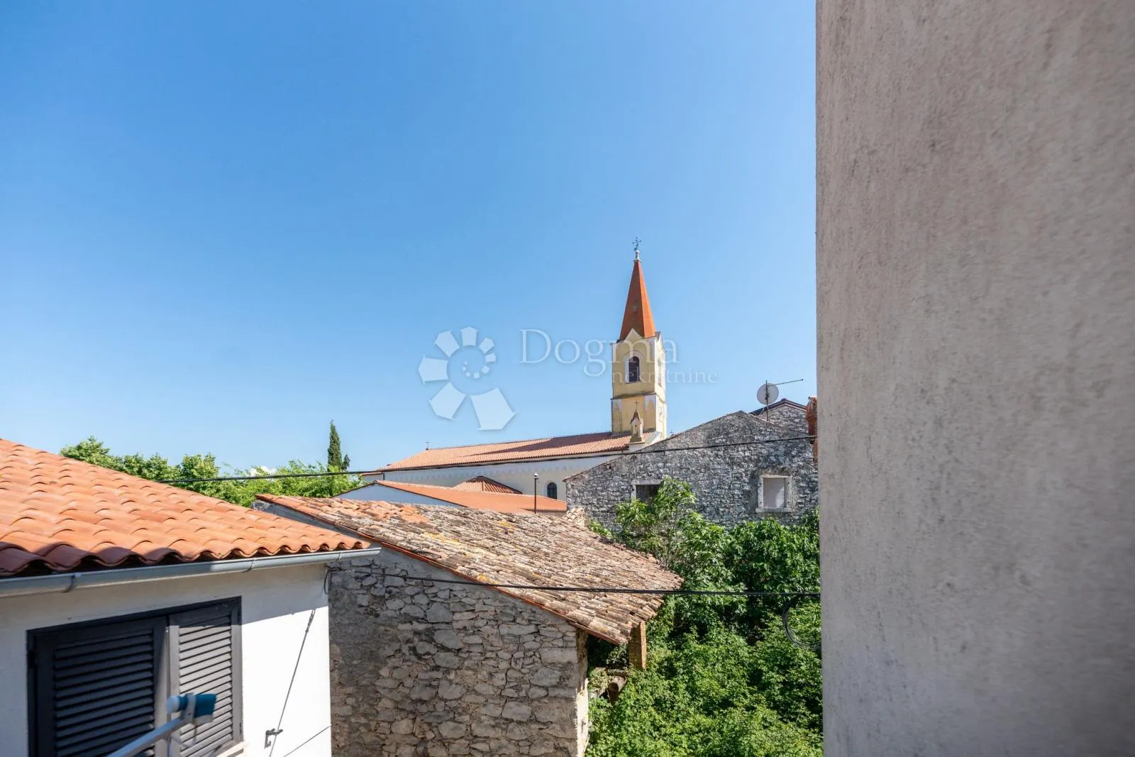 kuća u brtonigli - slika 2