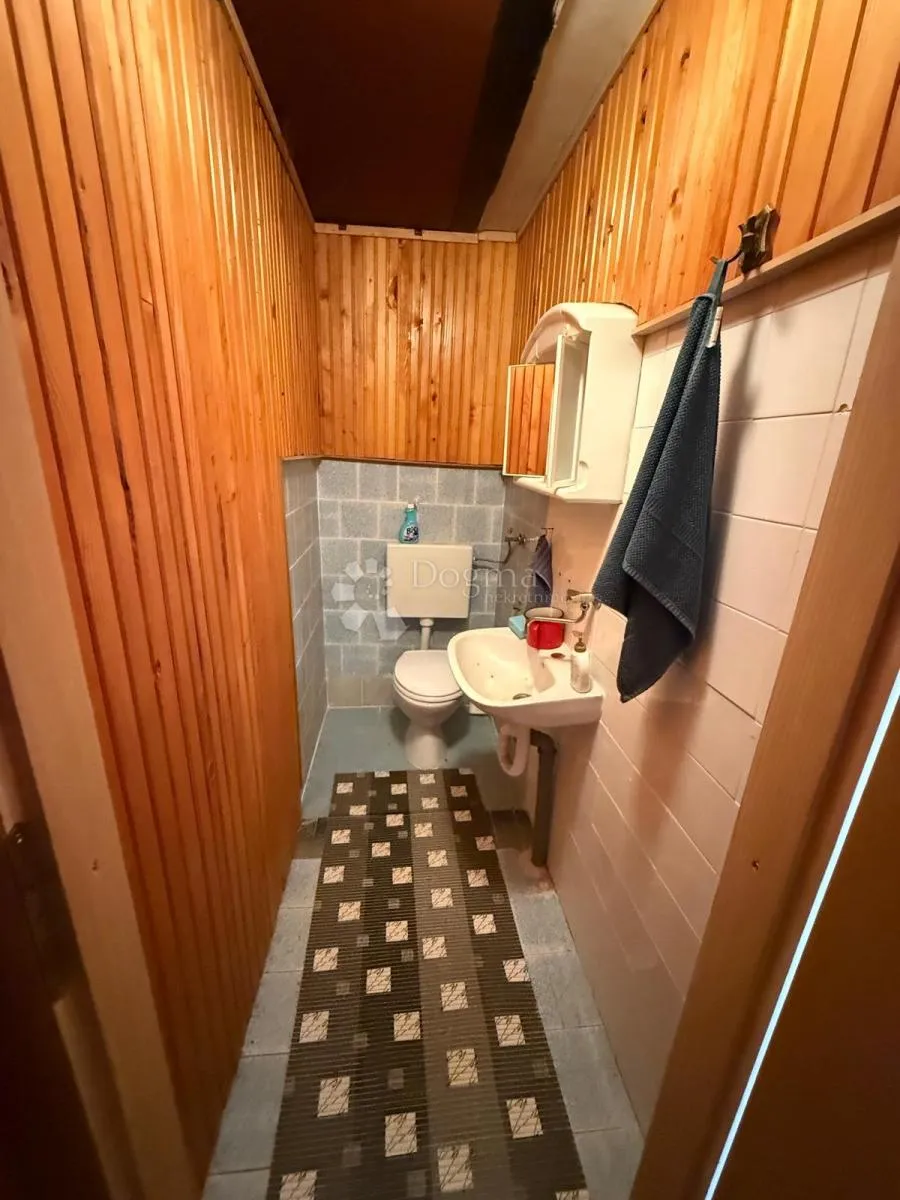 useljivo imanje na osami šuma zelenilo pogled - slika 16