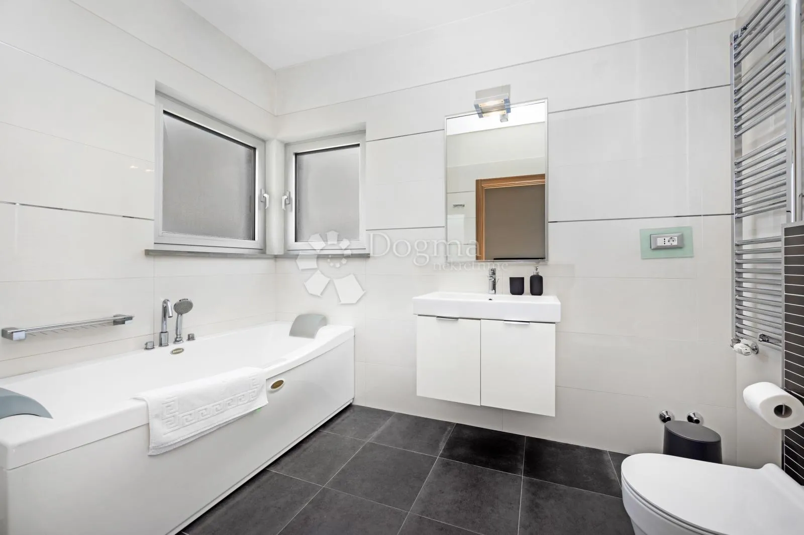 raskošna villa u blizini boutique marine - slika 28