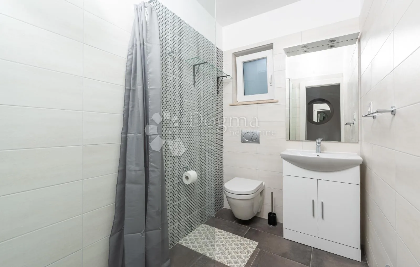 villa s bazenom+građevinsko pogled more - slika 21
