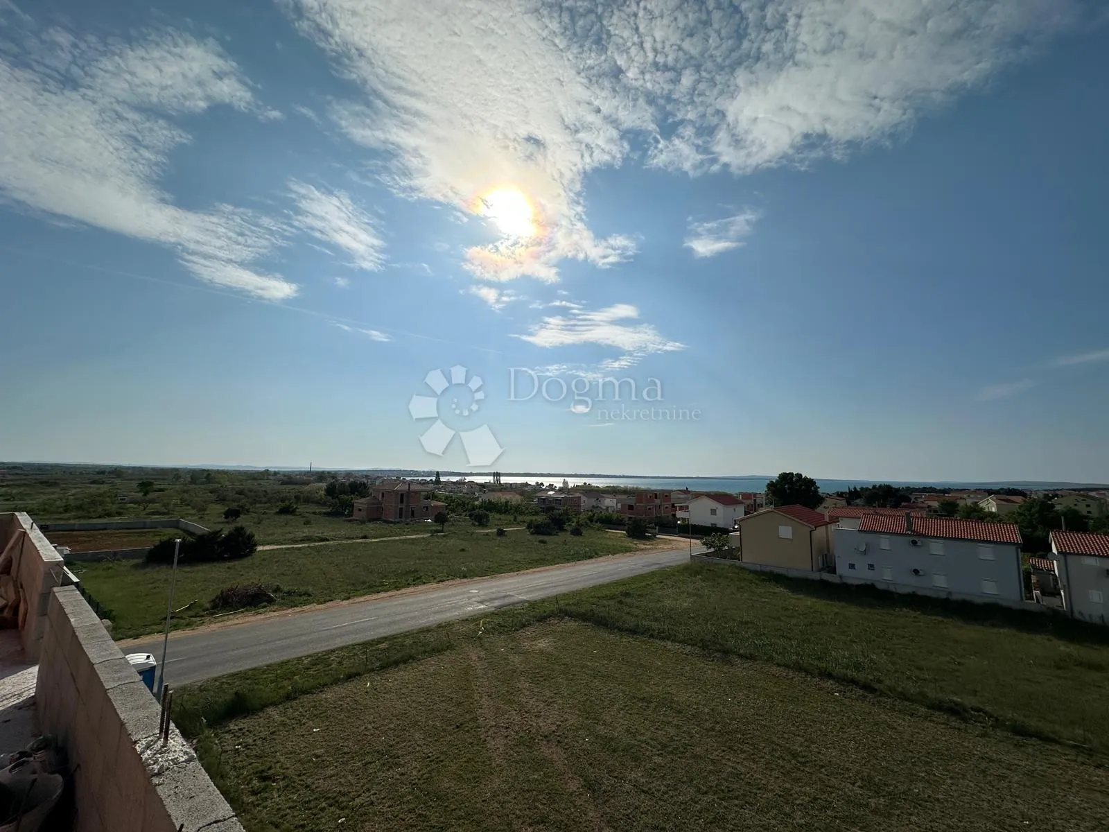 prodaje se dvoetažni stan penthouse sa krovnom terasom vrsi s2 - slika 9