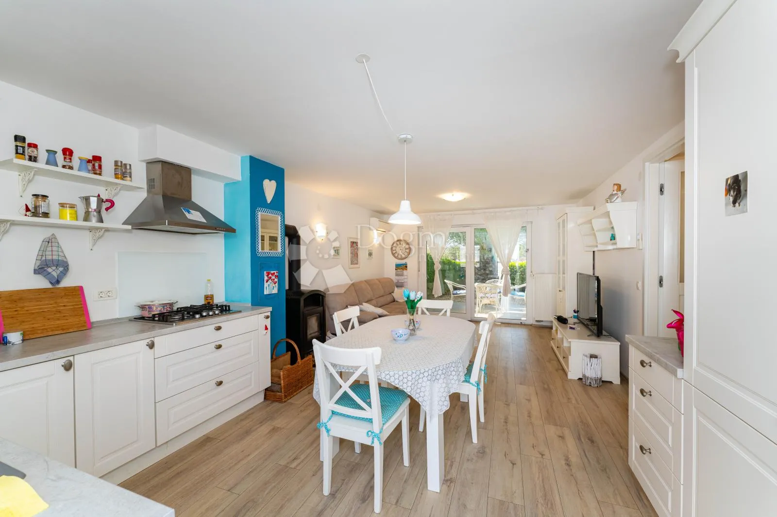 zaton-nin,luksuzna apartmanska kuća uz plažu,3 apartmana,pogled na more - slika 12