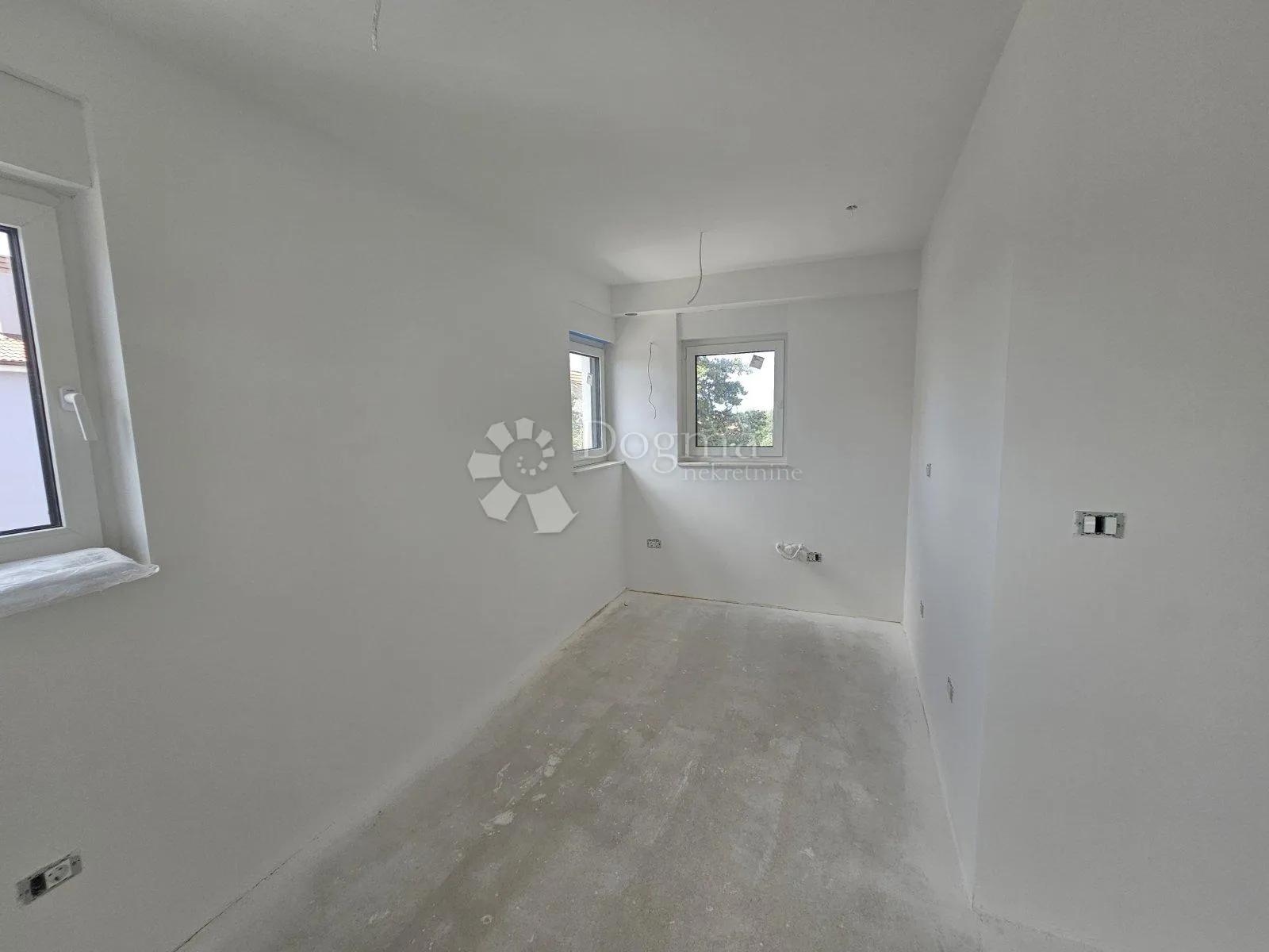kvalitetna novogradnja pula, 95m2, 2ss+db - slika 9