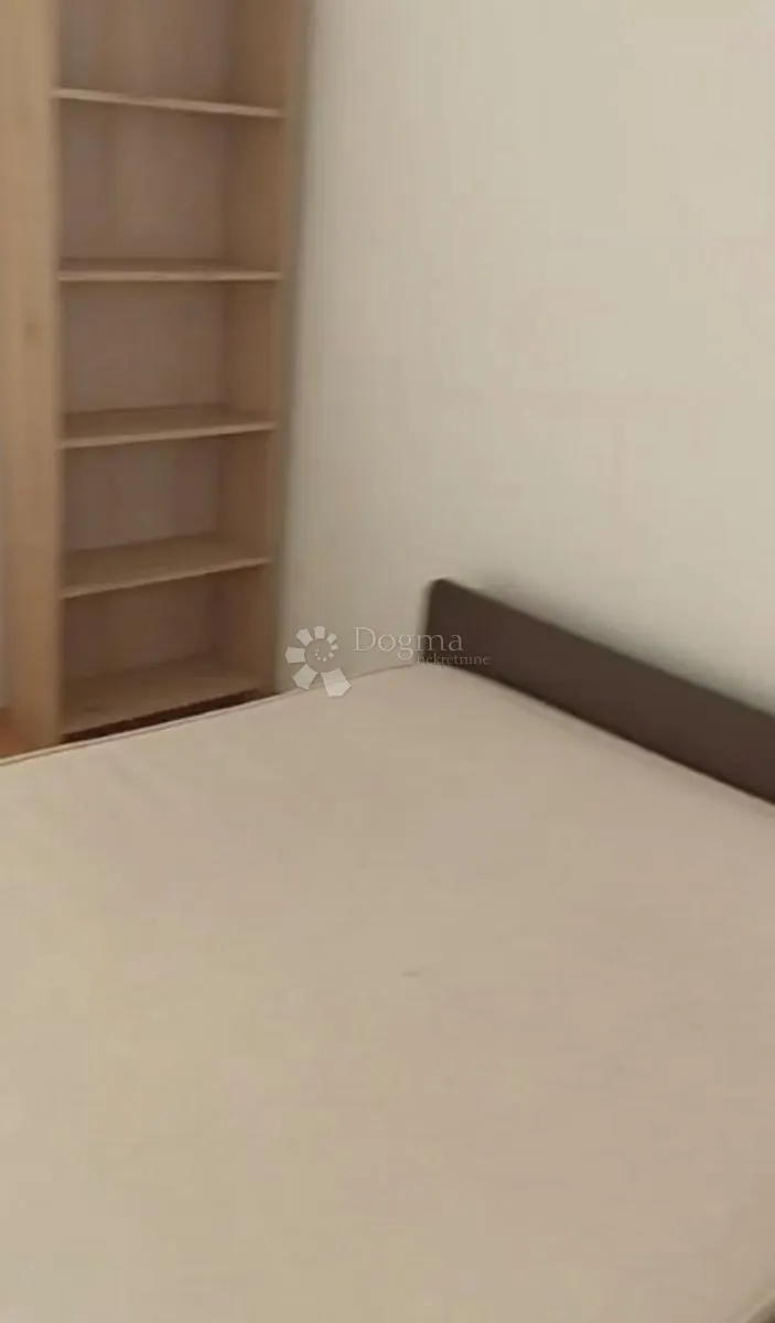 kuća dvojna gornji karin , pogled na more - slika 7