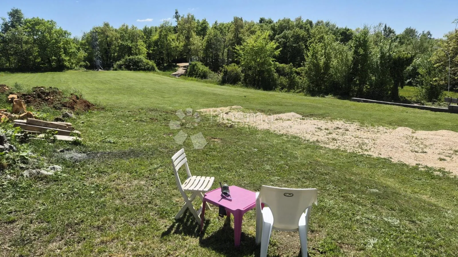 lijepa građevinska parcela u miru i tišini - slika 7