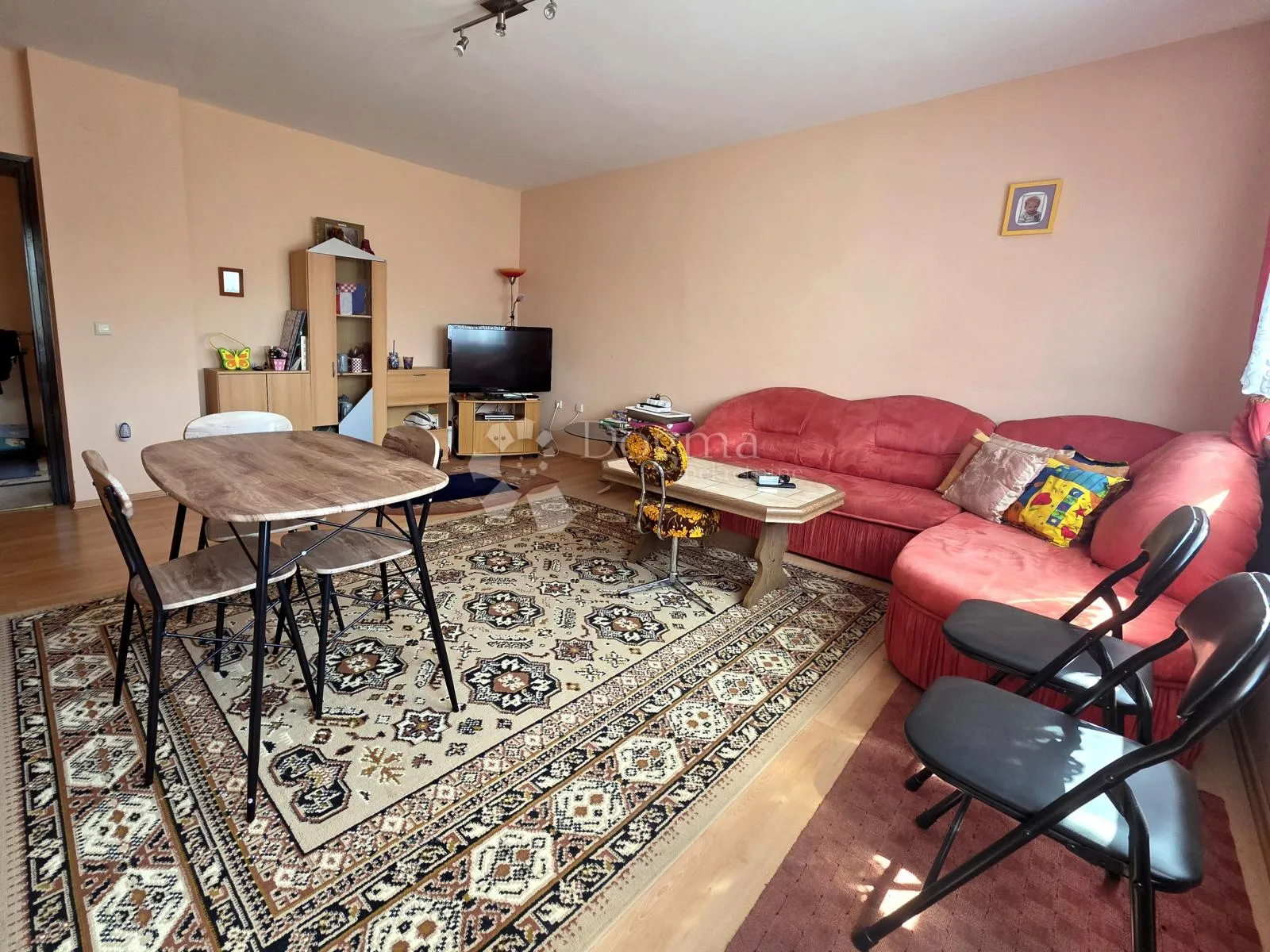 prodaja, kuća, velika jelsa, nkp 300 m2 sa okućnicom - slika 25