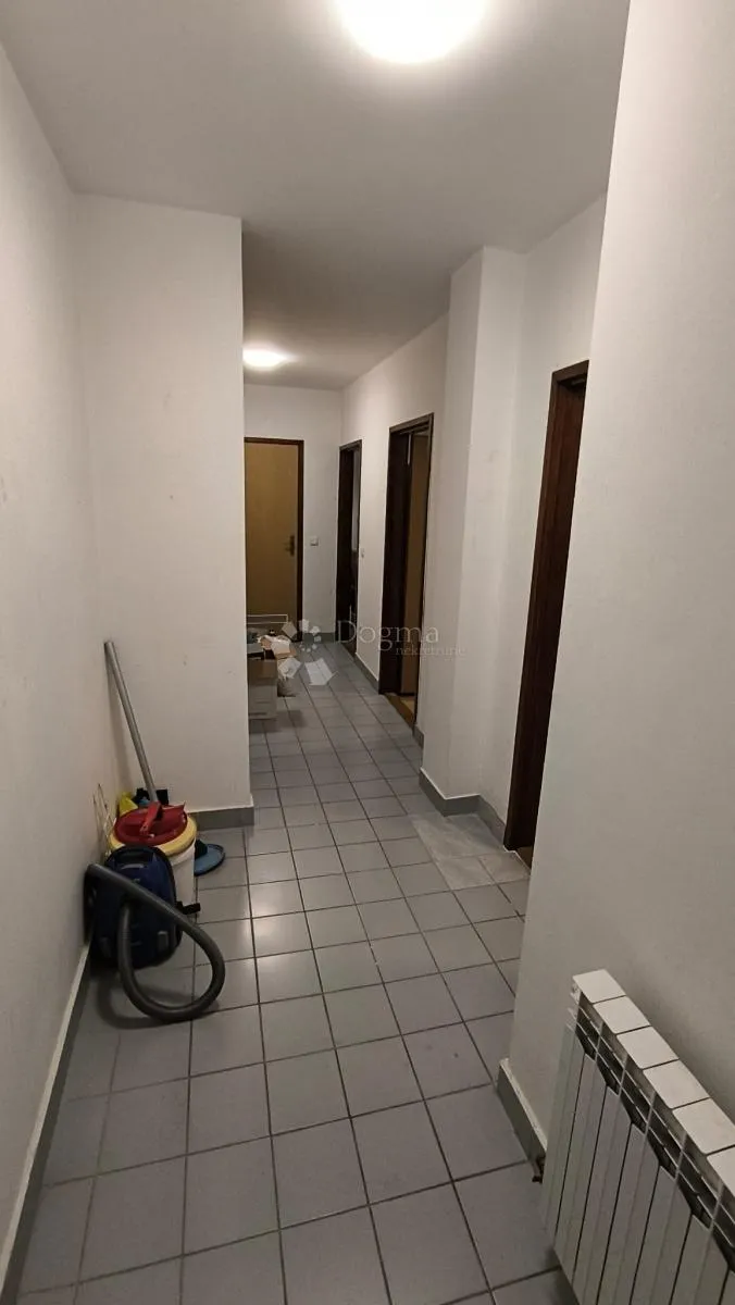 funkcionalan stan u vukovaru! - slika 5