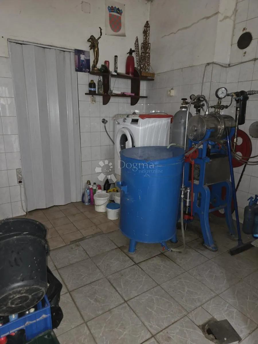 dvije kuće i dvije garaže – beli manastir - slika 22