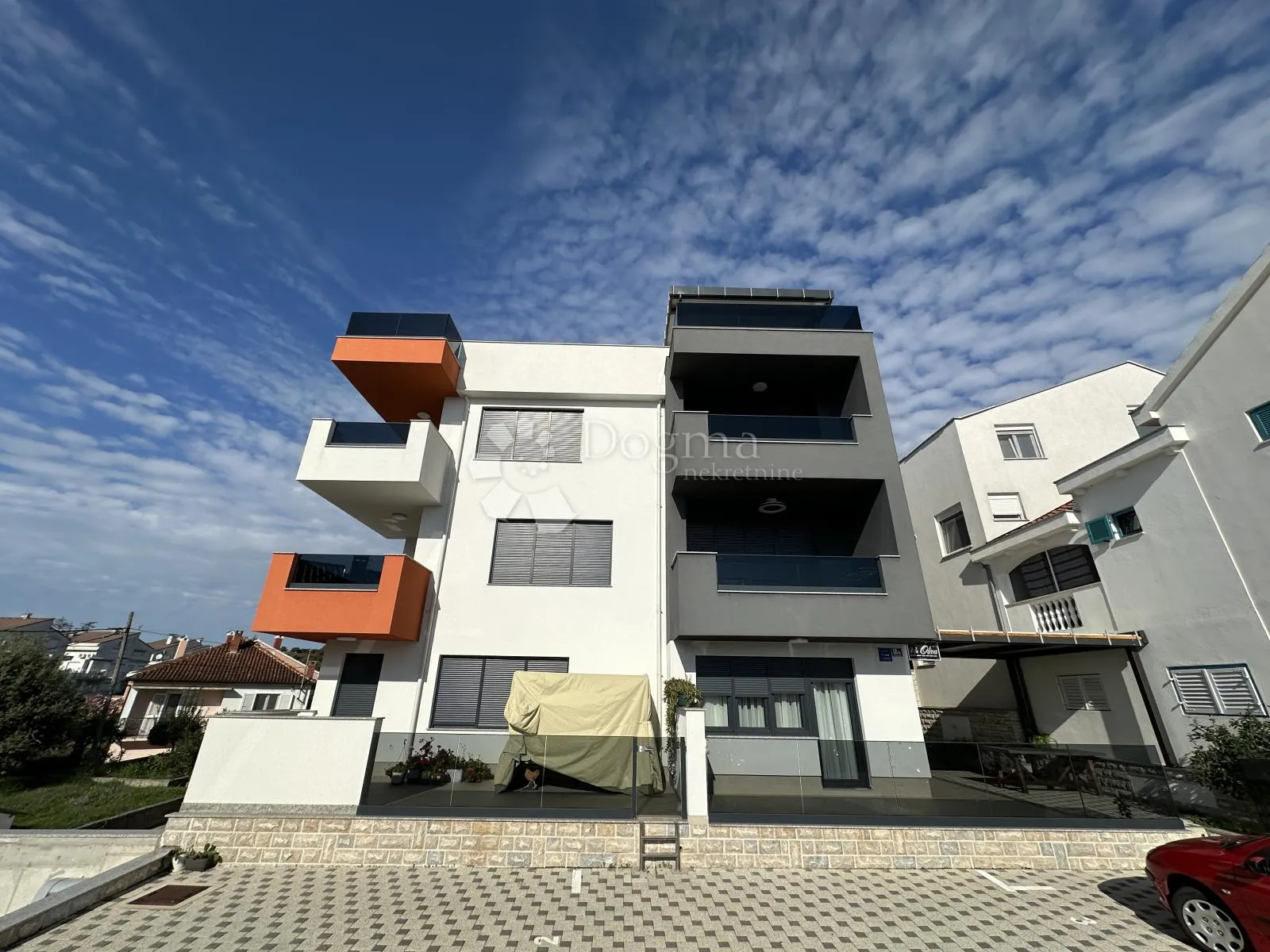 petrčane, apartman s3 dvoetažni ,novodradnja, 100 m od mora - slika 8