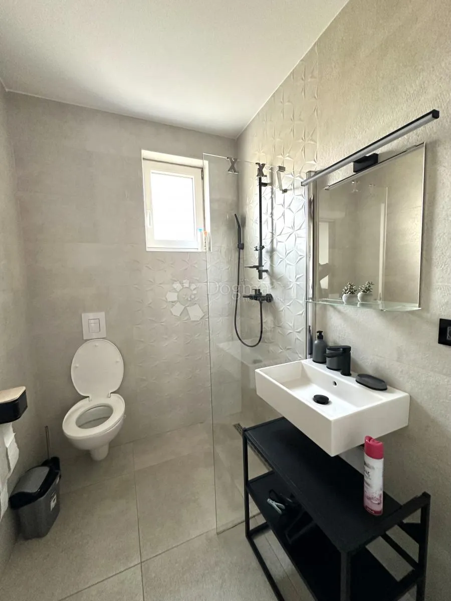 kuća sa 4 apartmana i bazenom crikvenica - slika 22