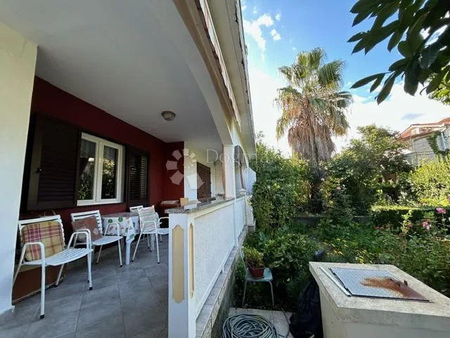 kuća na rabu - 300 m od plaže - slika 3