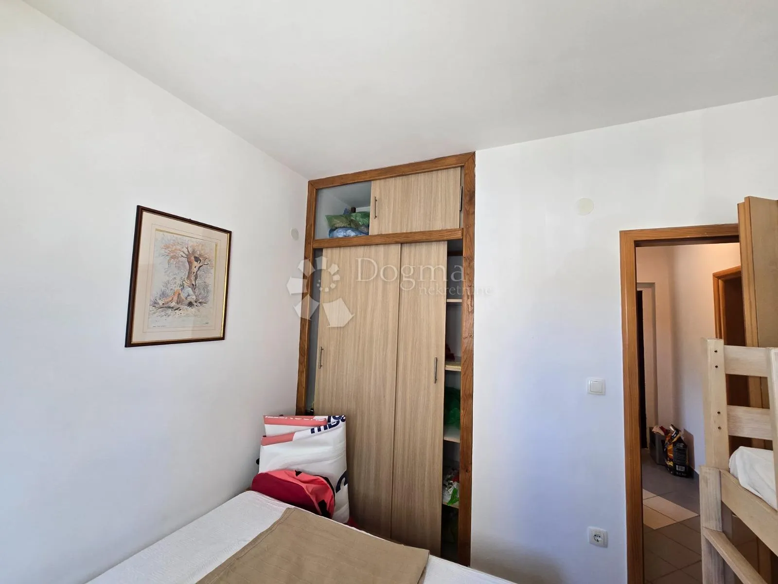 dodir mora i tišine – šarmantni apartman u srcu tkona - slika 13