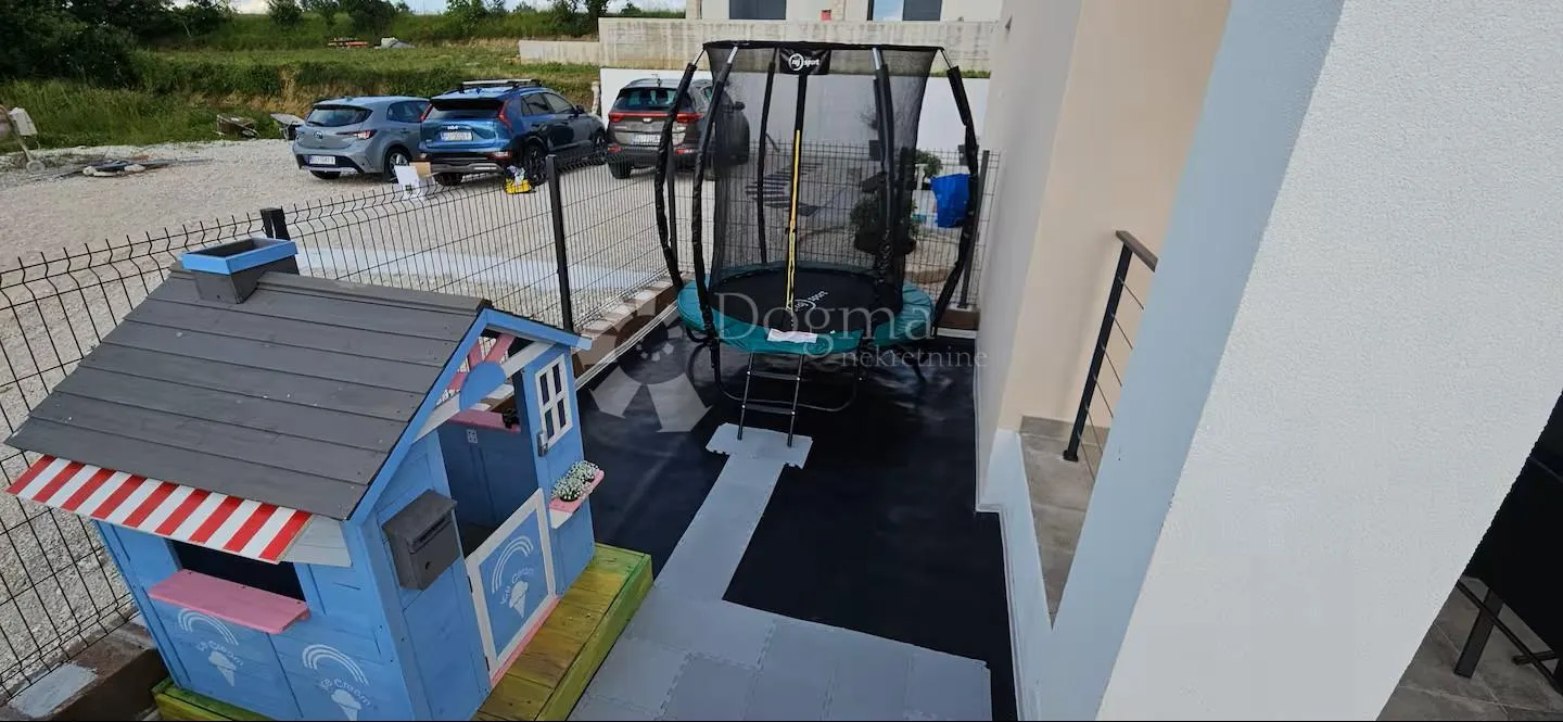 istra, grimalda, moderna vila sa bazenom - slika 15