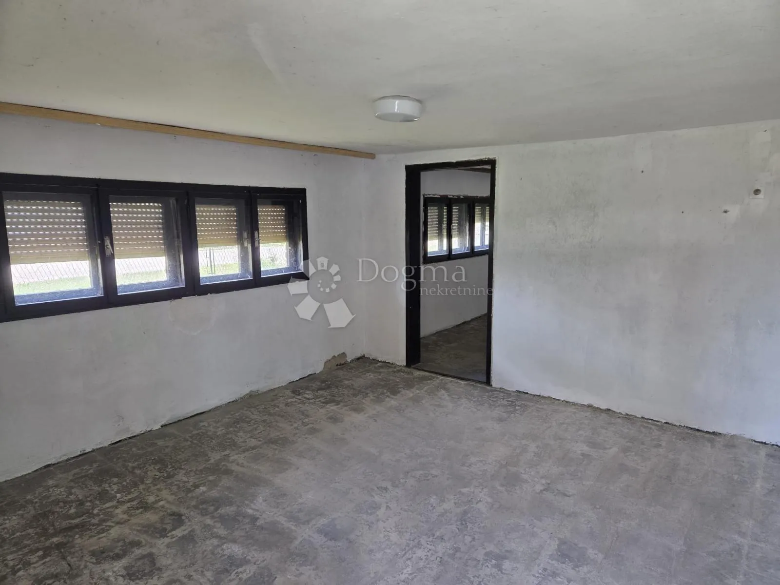 prodaja, kuća, vezišće, nkp 210 m2 sa okućnicom i zemljištem 2898 m2 - slika 12