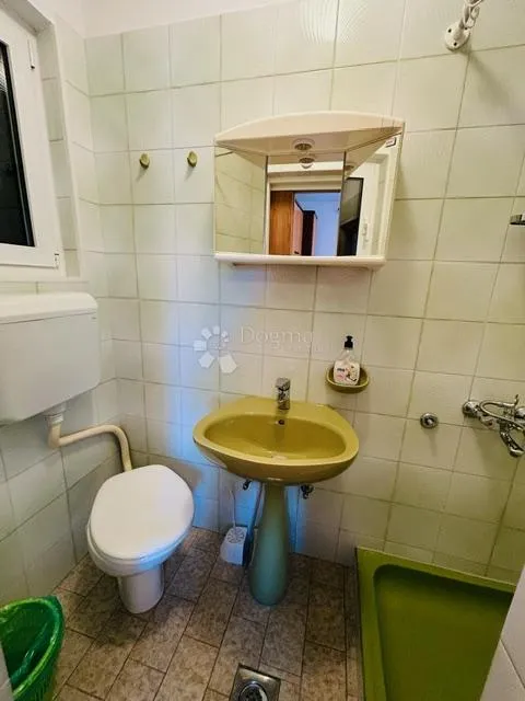 kuća na rabu - 300 m od plaže - slika 26