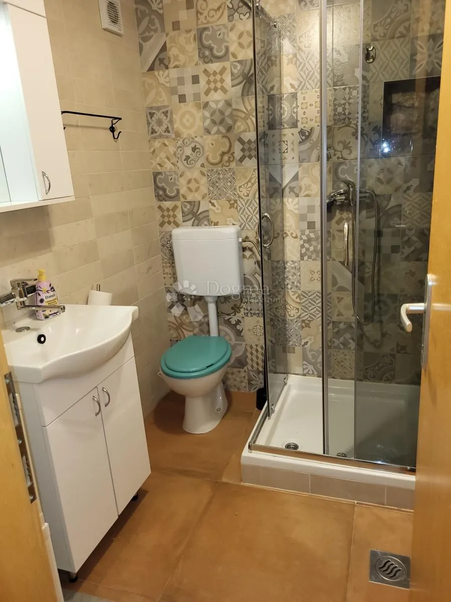 grižane – dva uređena studio apartmana - slika 12