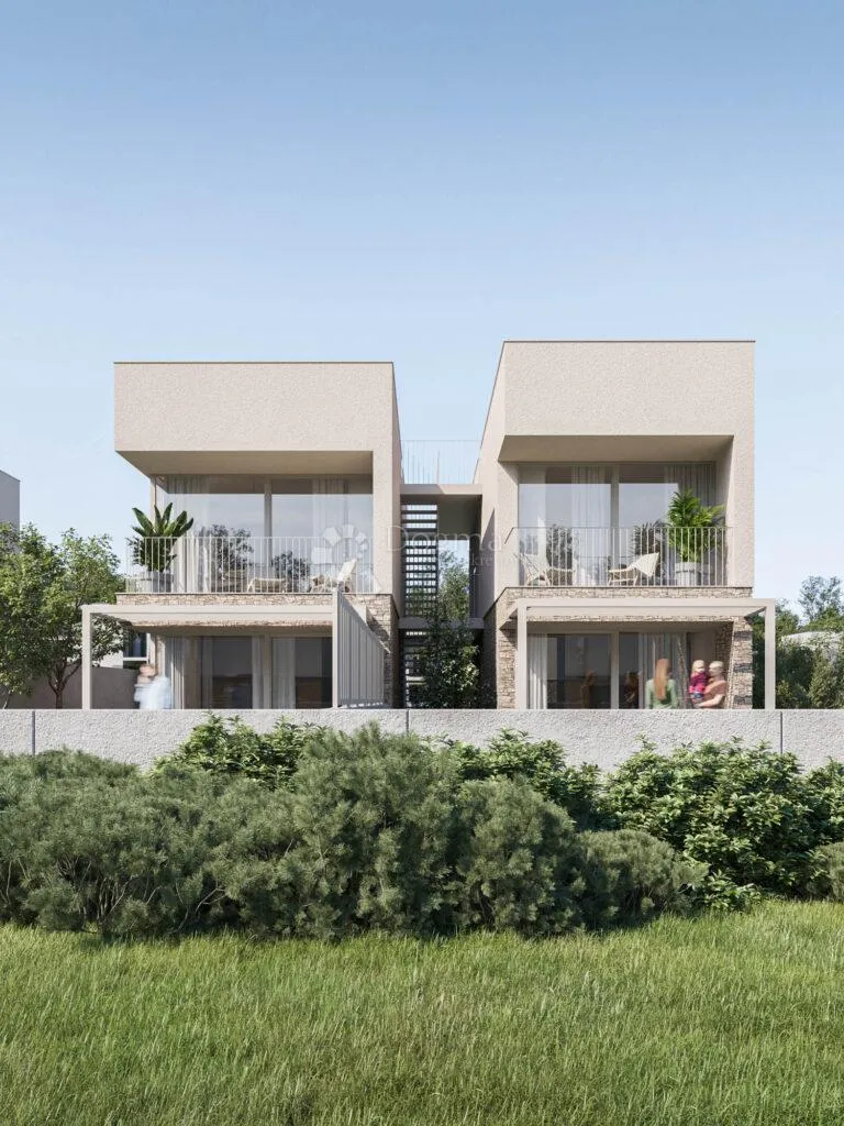 luksuzan trosoban apartman 300 metara od mora - slika 26