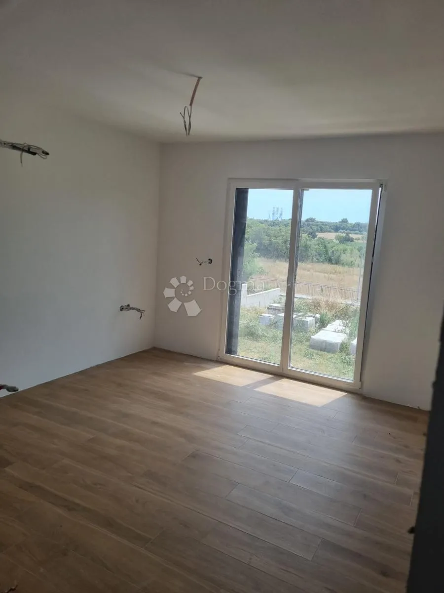 moderna vila s infinity bazenom -pula/štinjan - slika 5