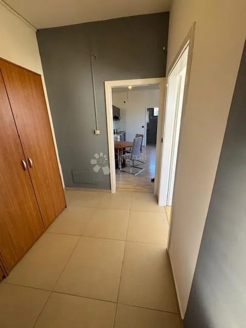 stan na marčeljima sa garažom - slika 4