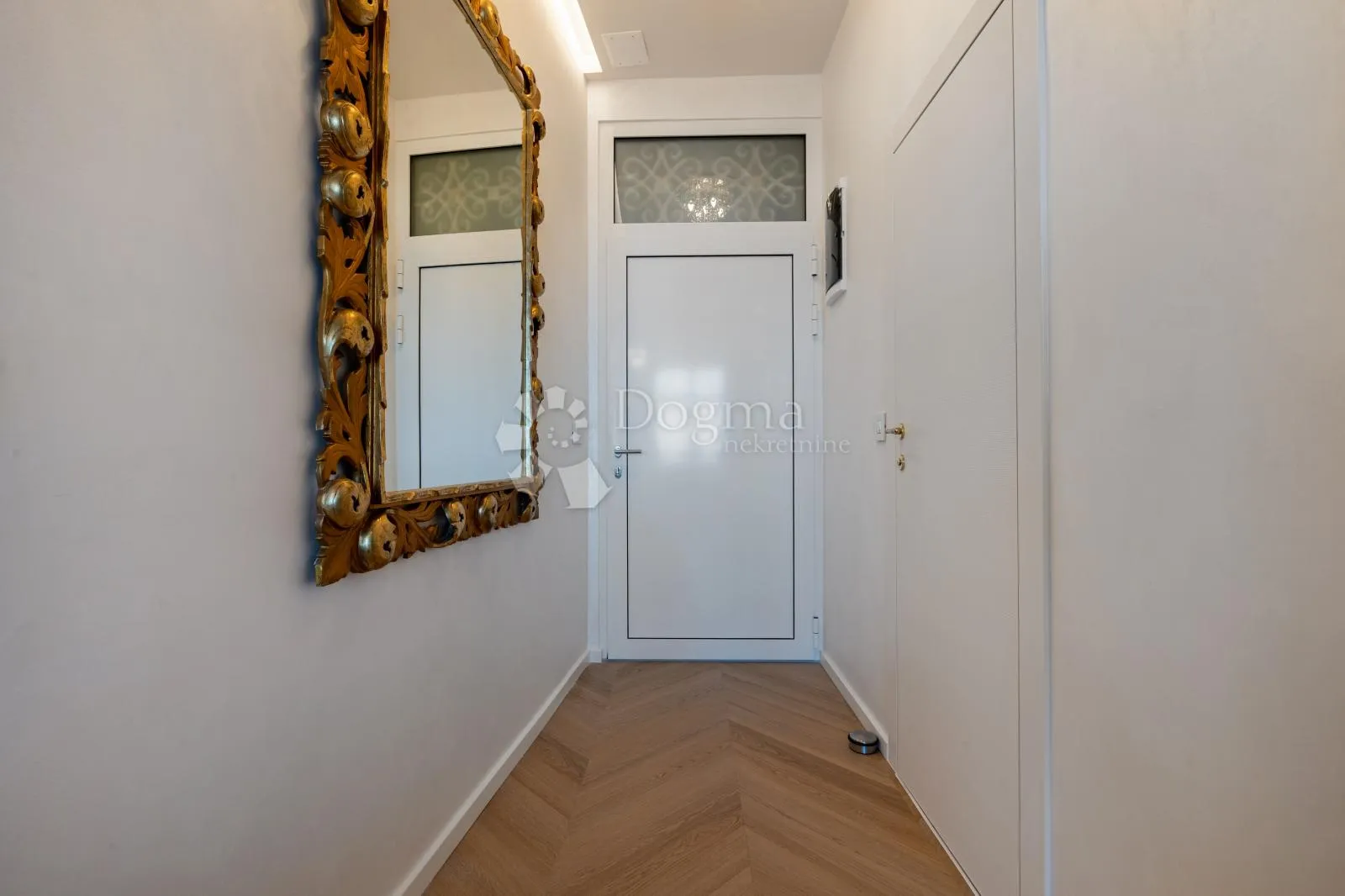 opatija-centar, dvoetažni 85m2 s parkingom - slika 7