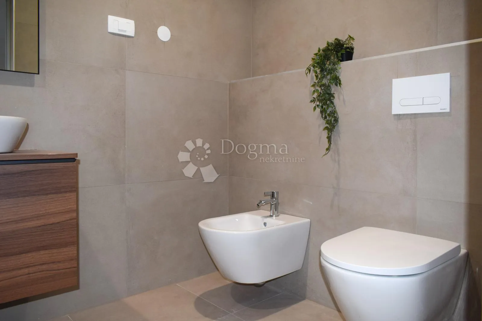 rovinj okolica, luksuzna vila s bazenom i 3 ss - slika 25