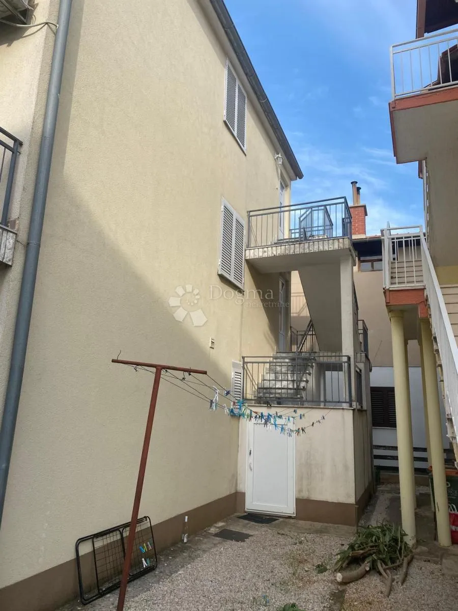 vodice – kuća s 6 apartmana blizu mora - slika 42