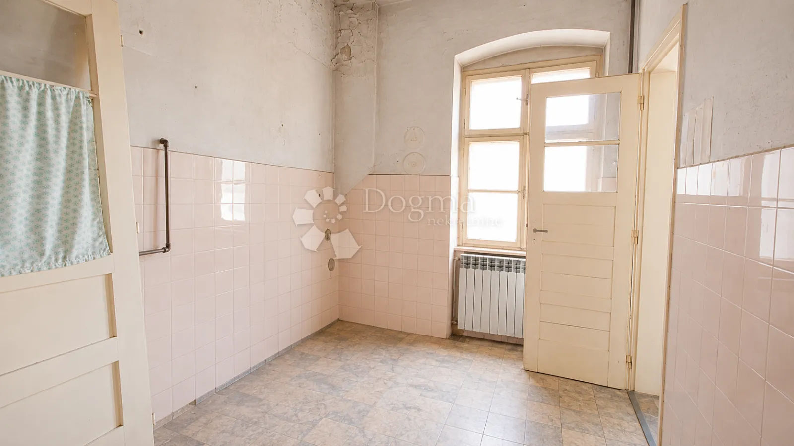 donji grad - stan 112 m² za kompletnu obnovu s pogledom na botanički vrt - slika 21
