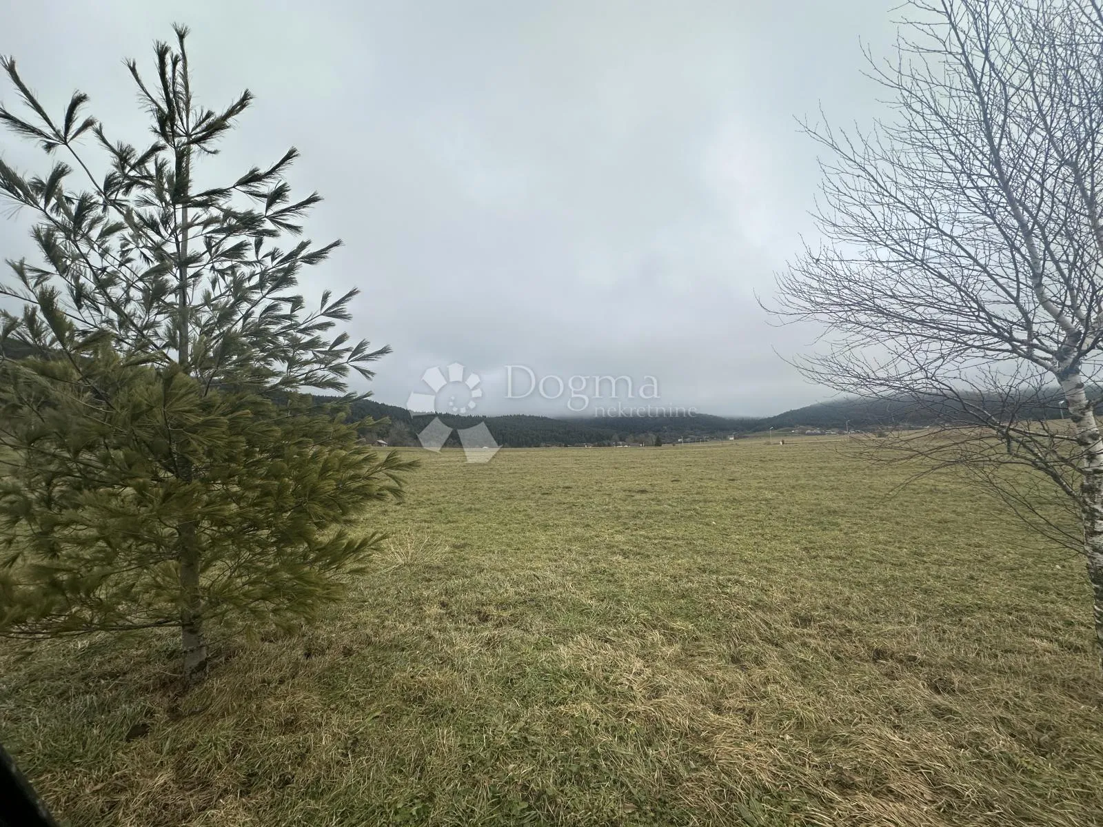 zemljište nadomak plitvičkih jezera i rijeke gacke !!! - slika 6
