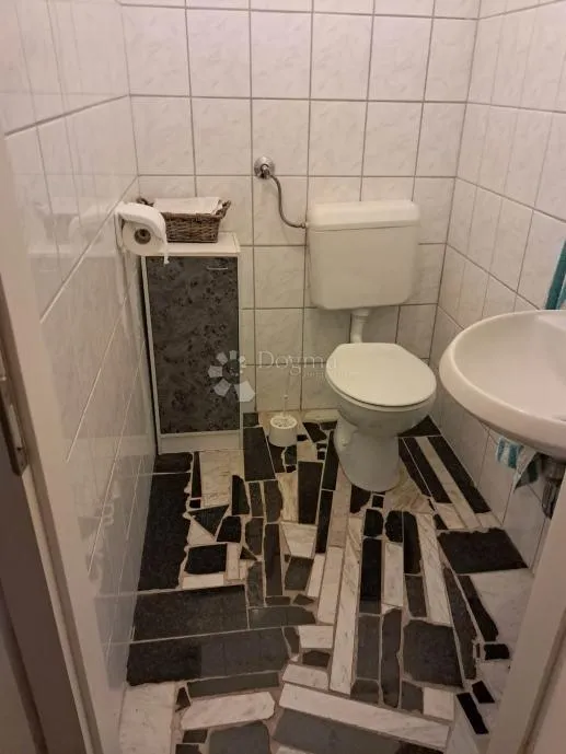 ždrelac - kuća s okućnicom u mirnom okruženju - slika 11