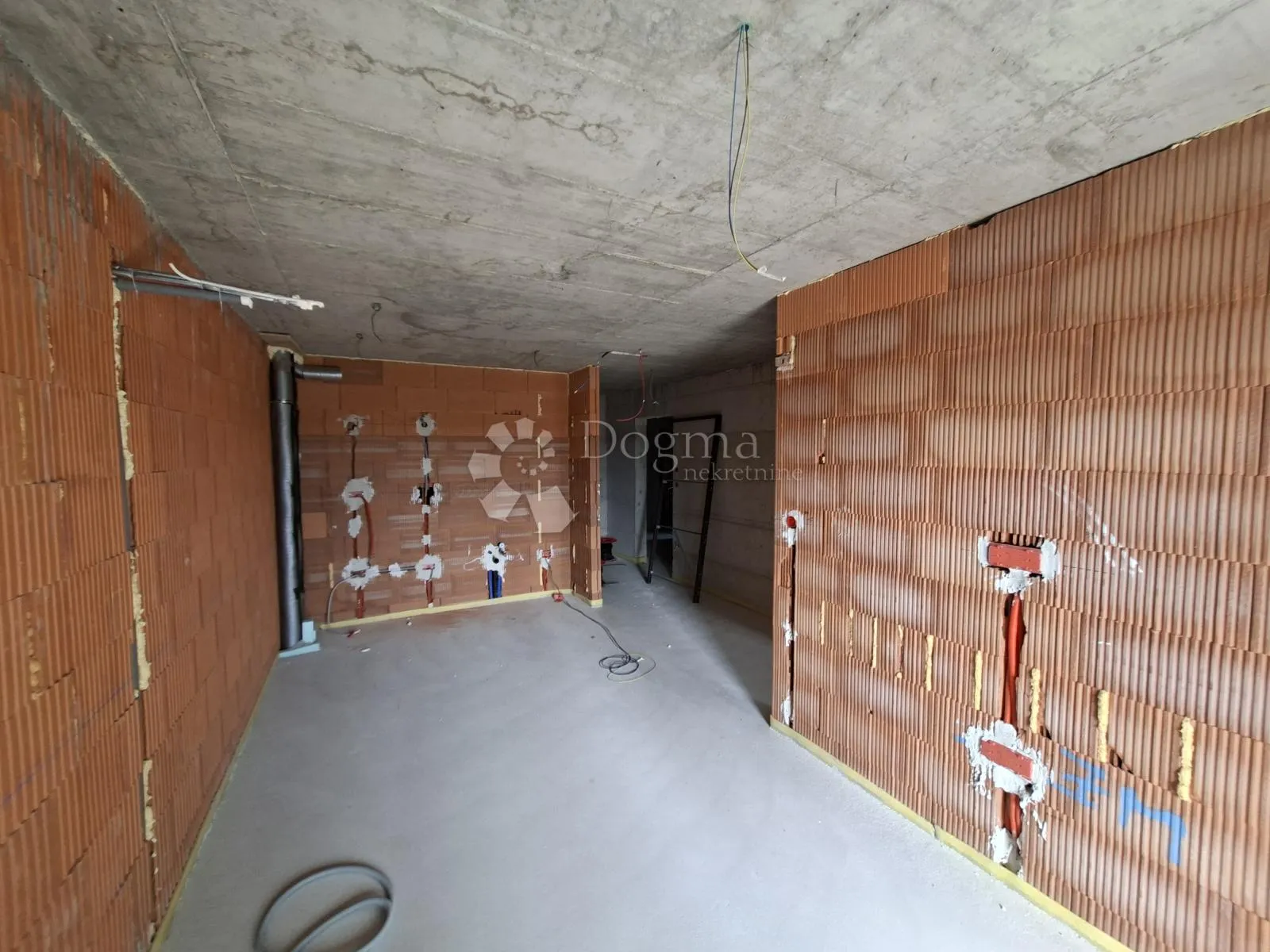 novogradnja pula centar - 48 m2, 1s+db, 2. kat a10 - slika 4