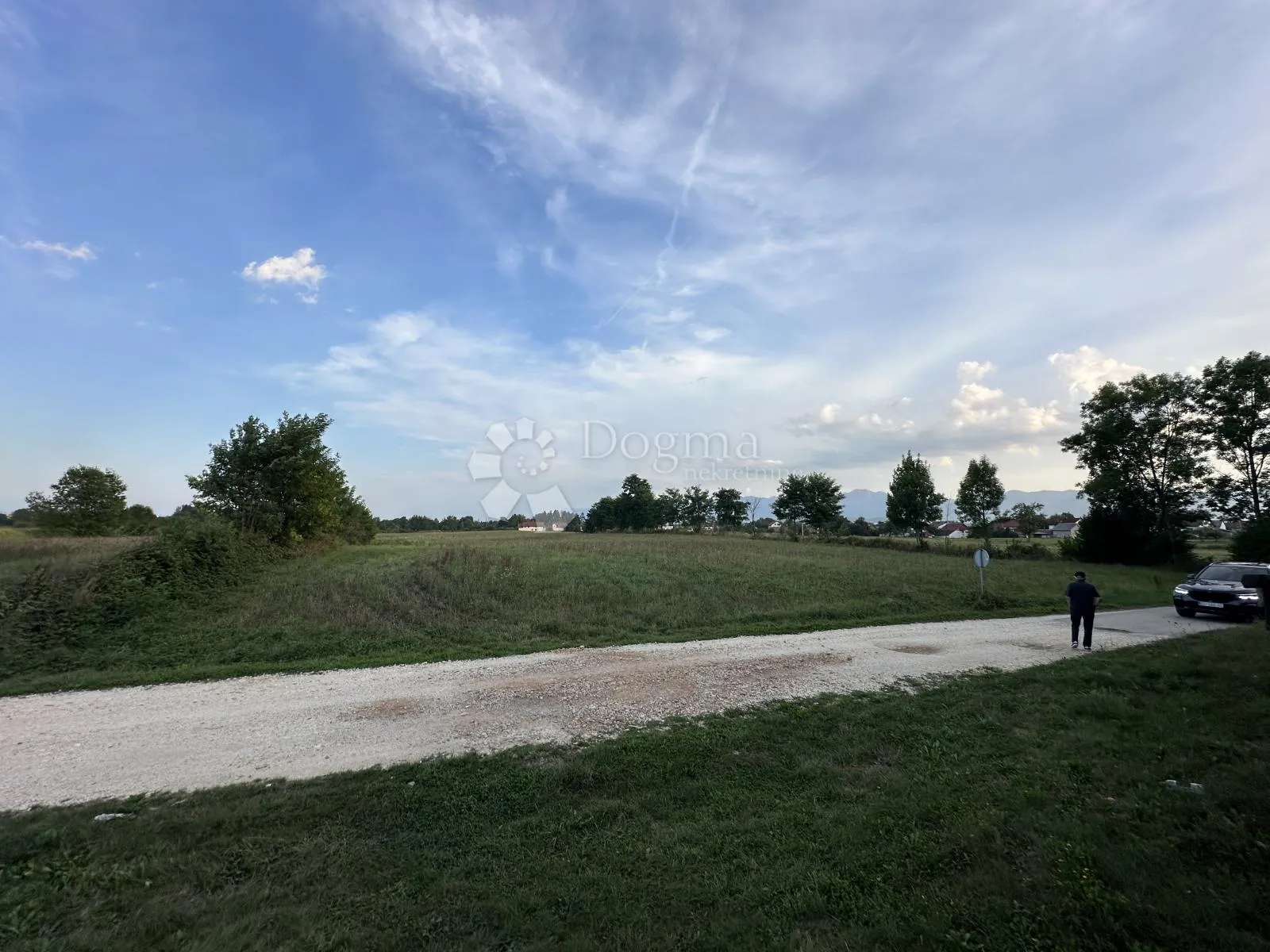 građevinsko zemljište 7624 m2 savršena lokacija - slika 2