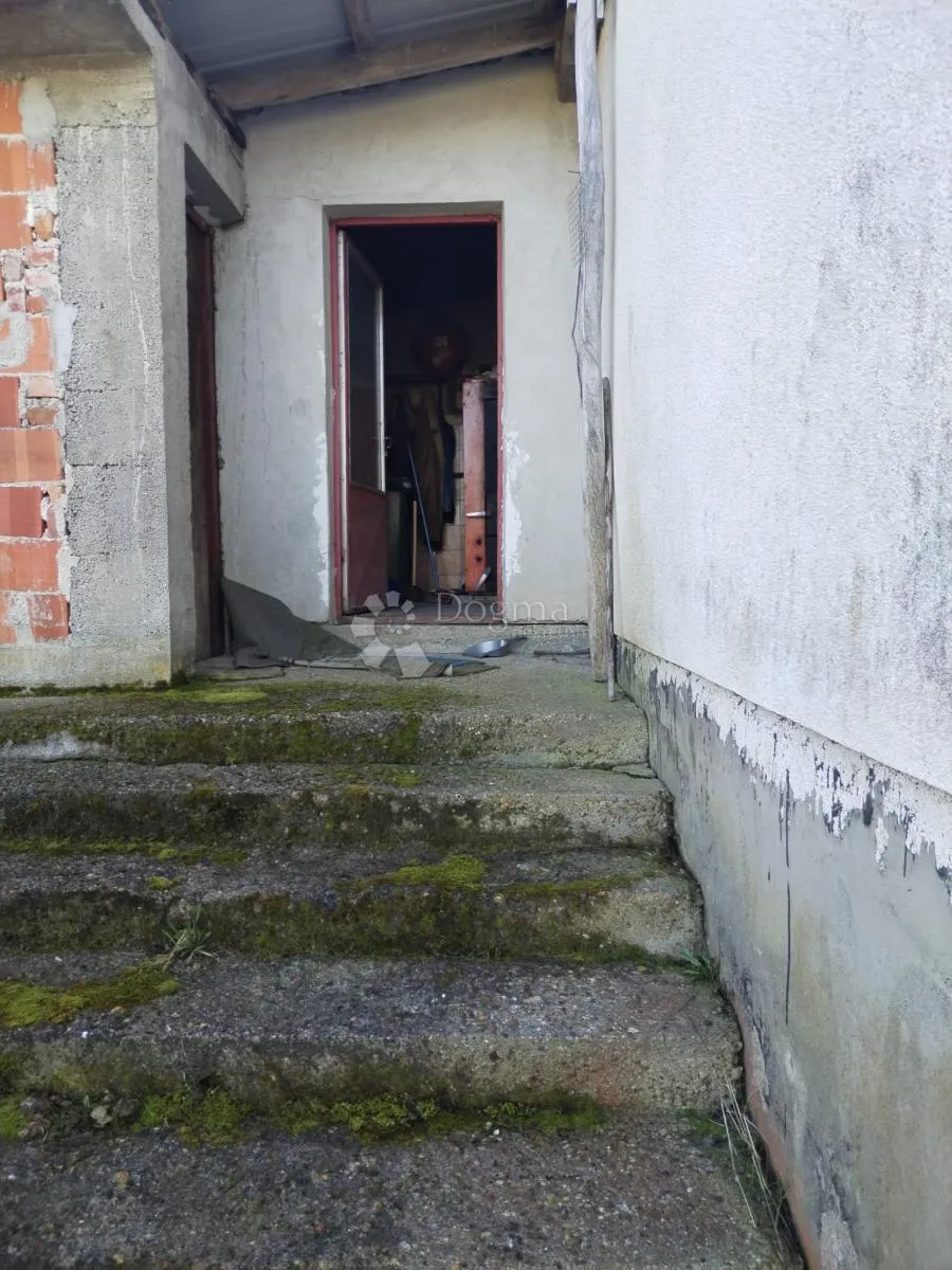 kuća sa zemljištem na prodaju - odmah useljiva ! - slika 33