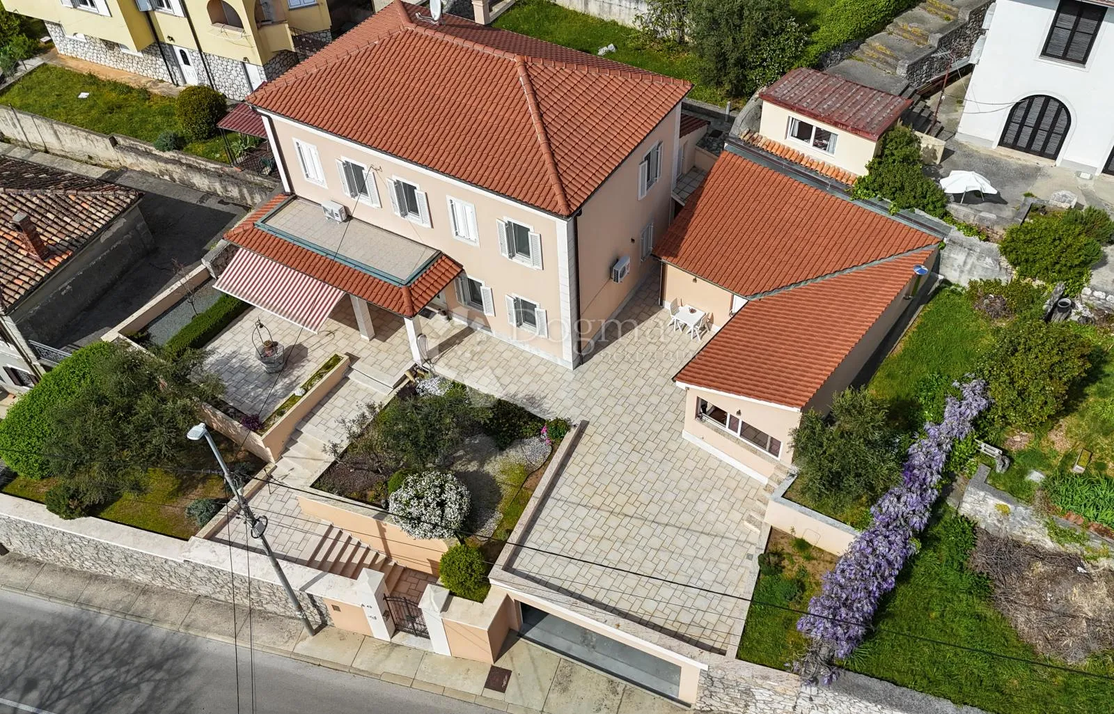 rijetkost! predivna samostojeća kuća u kostreni - slika 2