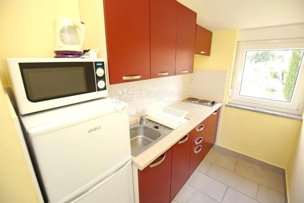 namješten apartman u svetom filipu i jakovu – odlična prilika za odmor ili turistički najam - slika 7