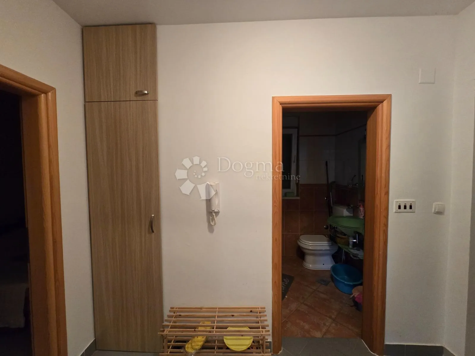 dodir mora i tišine – šarmantni apartman u srcu tkona - slika 7