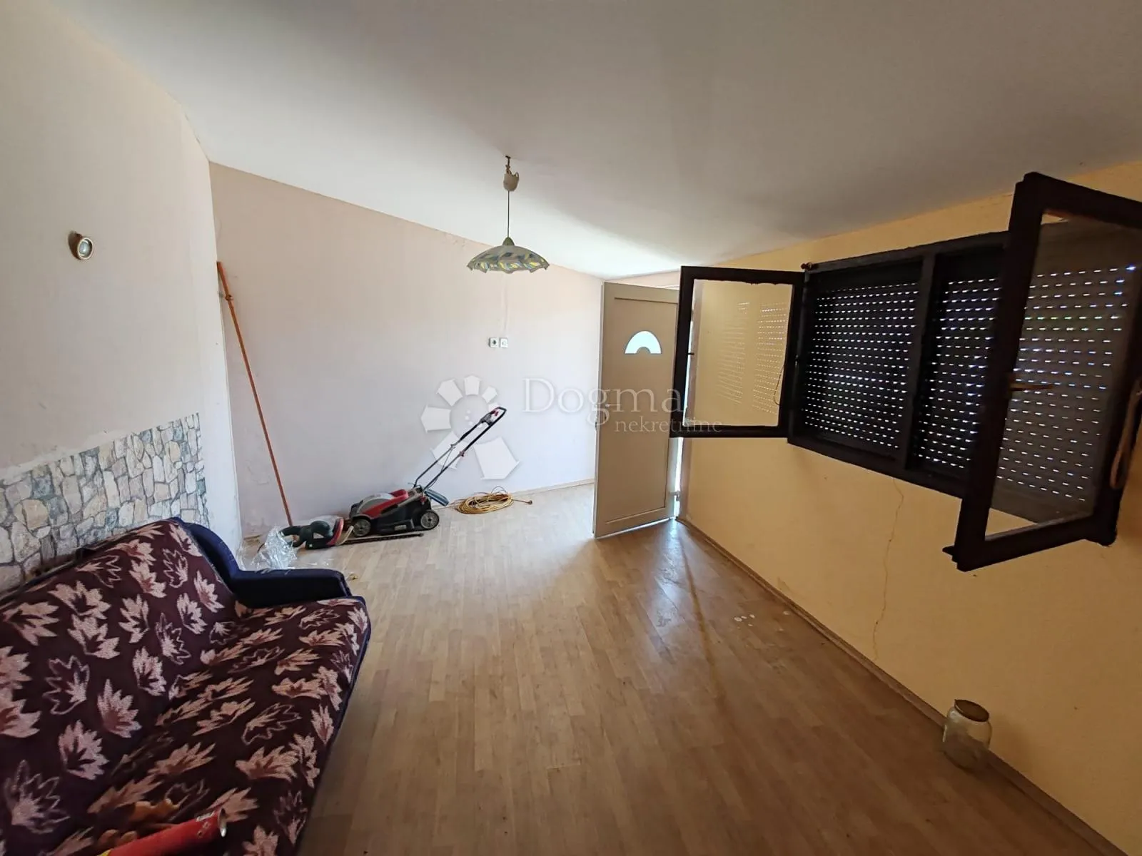 odlična prilika! dvije stambene jedinice + pomoćni objekt - slika 12