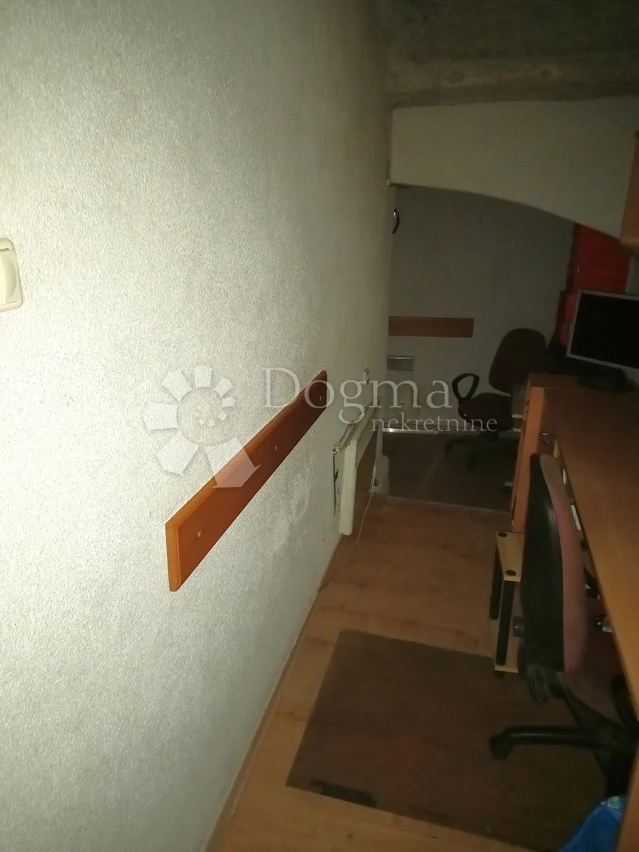 korzo, manji poslovni prostor za najam - slika 3
