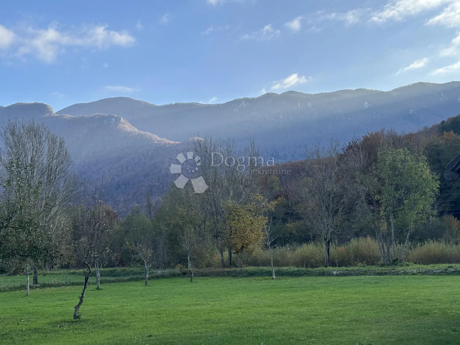 brušane 7300 m2 - turistička namjena - slika 2
