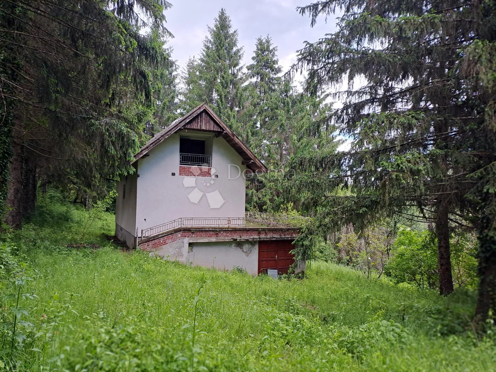 Vikendica bez susjeda, bunar - Kirin, Gvozd