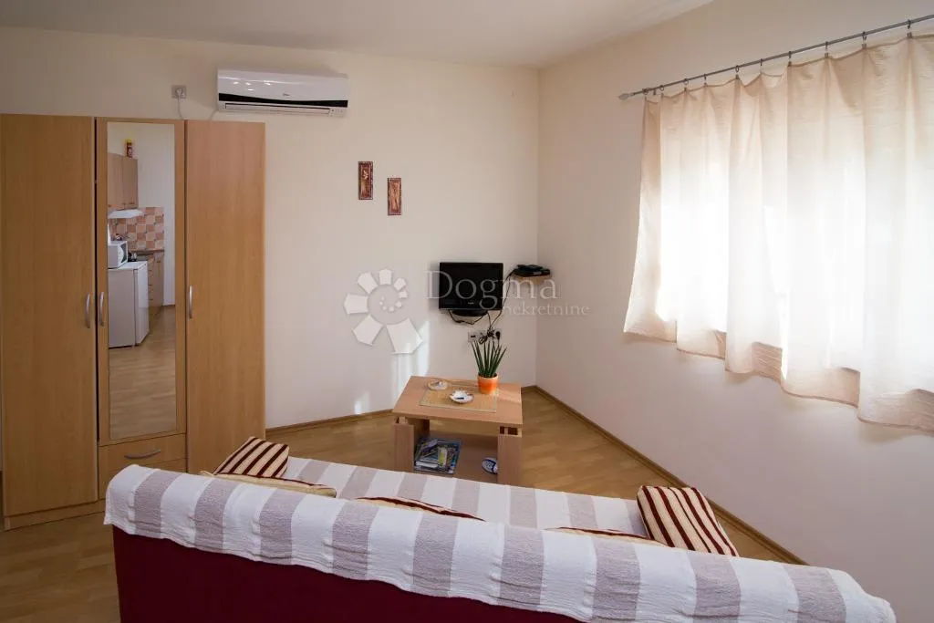 kuća za život i investiciju s prekrasnim vrtom - slika 20