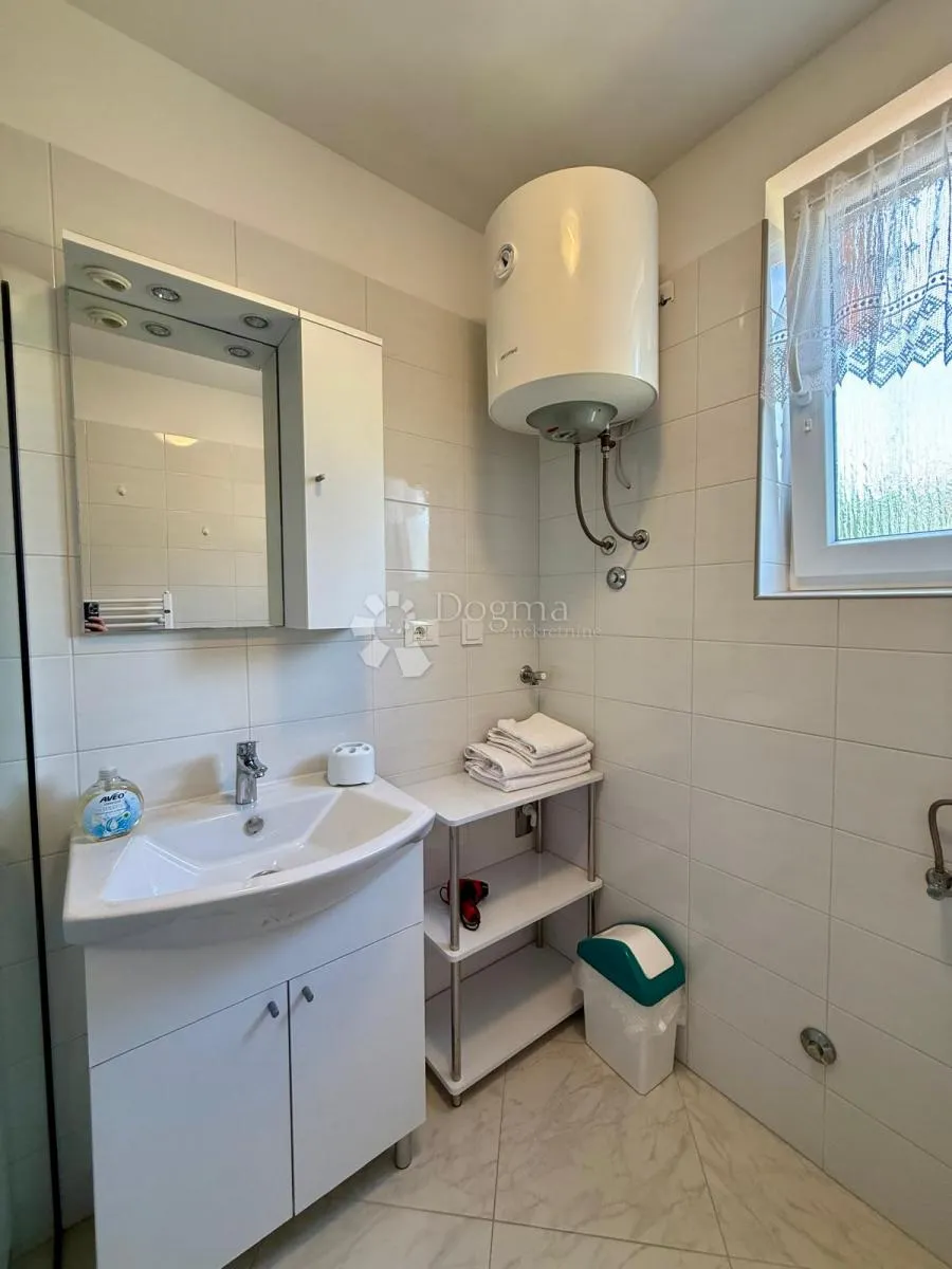 kuća s 3 apartmana i garažom blizu mora - fažana - slika 37