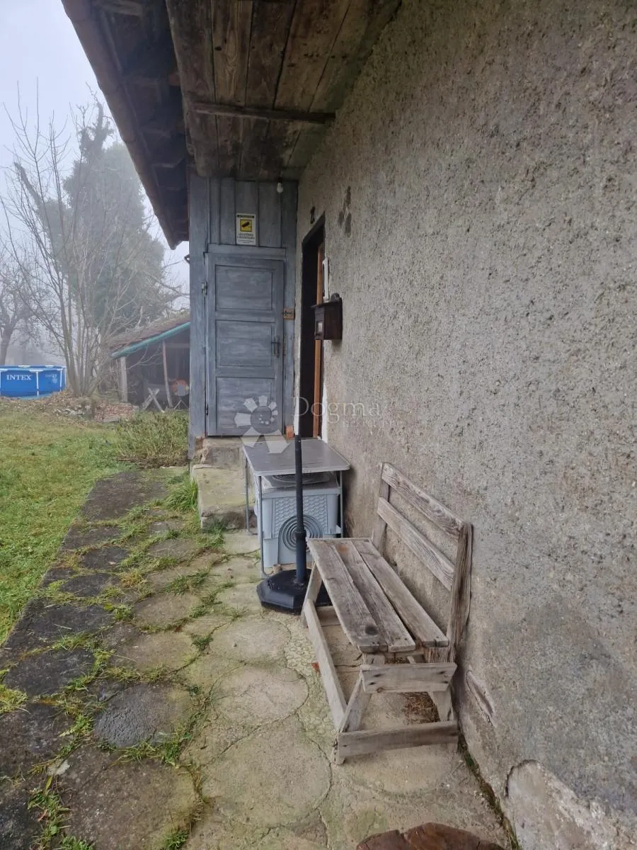 planinska kuća s velikom okućnicom - slika 4