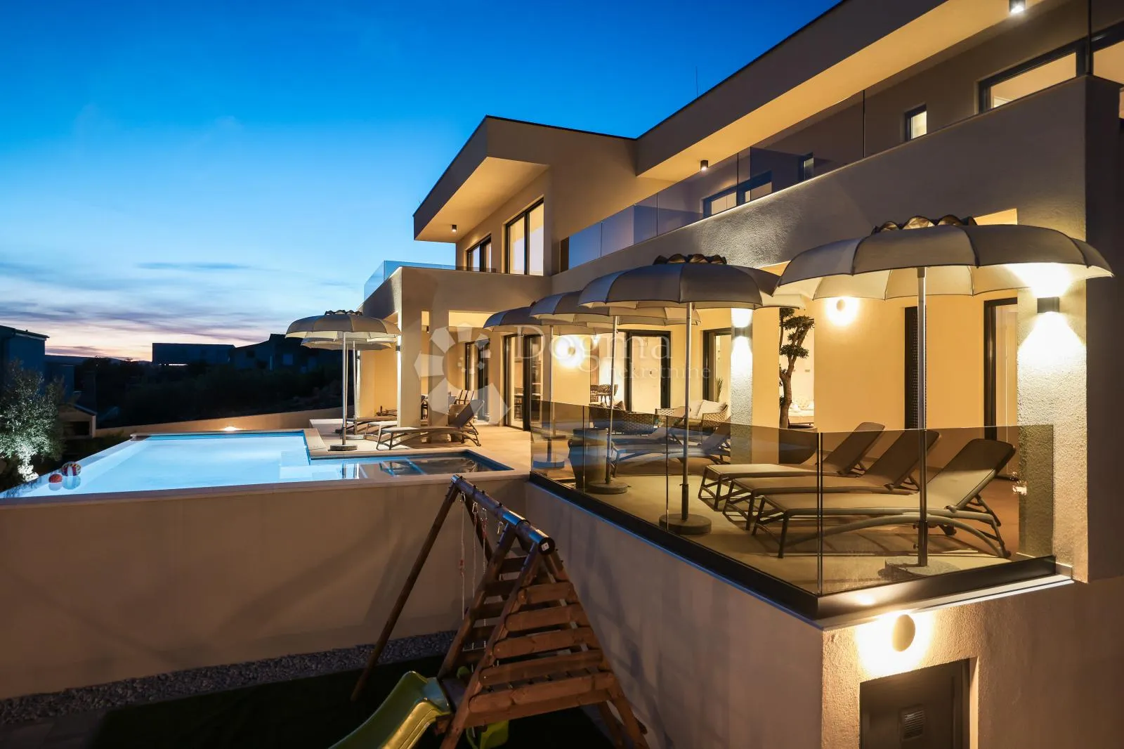 villa s bazenom- maslenica - slika 17