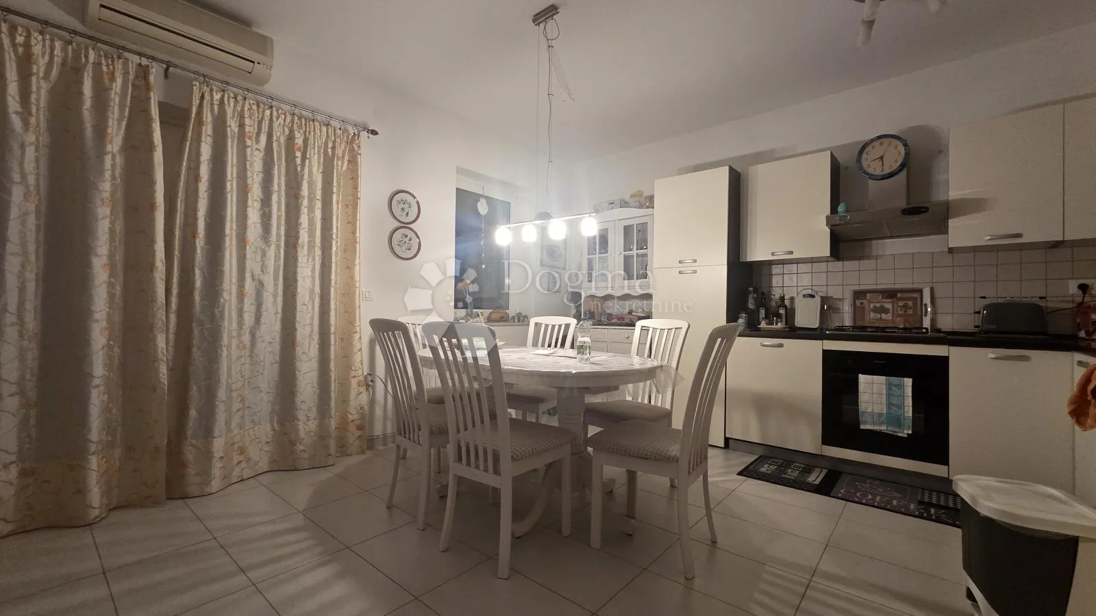 uredan stan na donjoj drenovi sa otvorenim pogledom na more, 2s + db, 70 m2, - slika 8