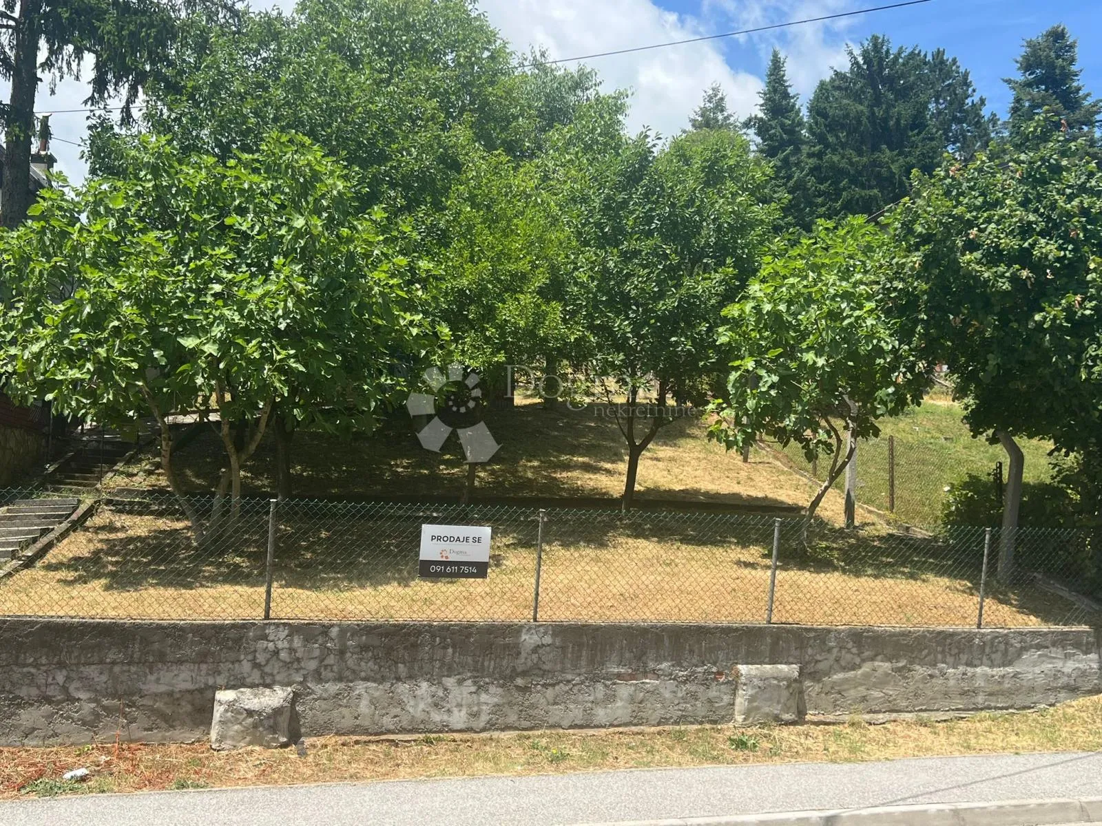 Građevinsko zemljište na atraktivnoj lokaciji, između Sesveta i Kašine - Đurđekovec, Zagreb