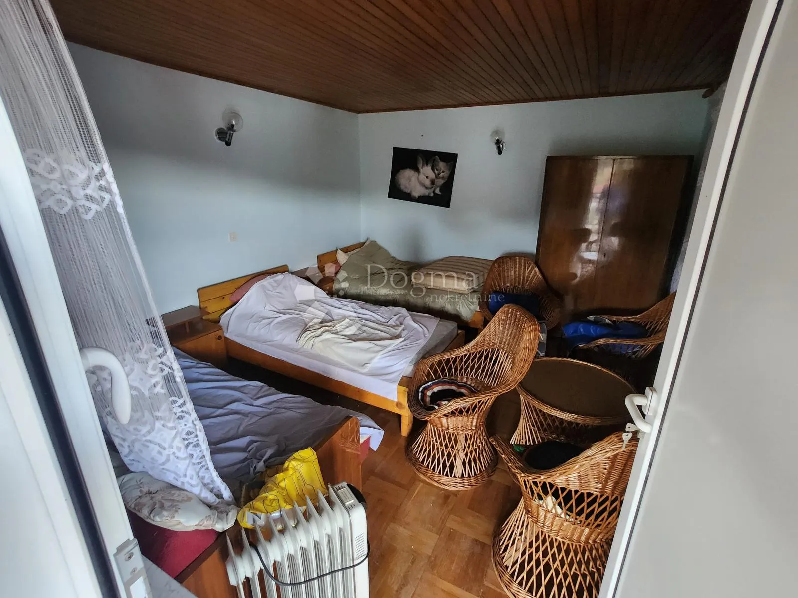 vikendica sa malenom okućnicom iznad tuheljskih toplica - slika 10